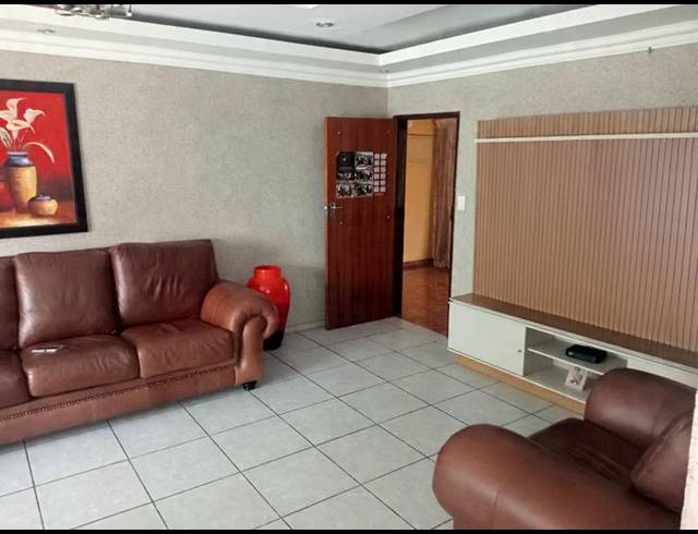 3 BEDROOM HOUSE FOR SALE IN VAALPARK